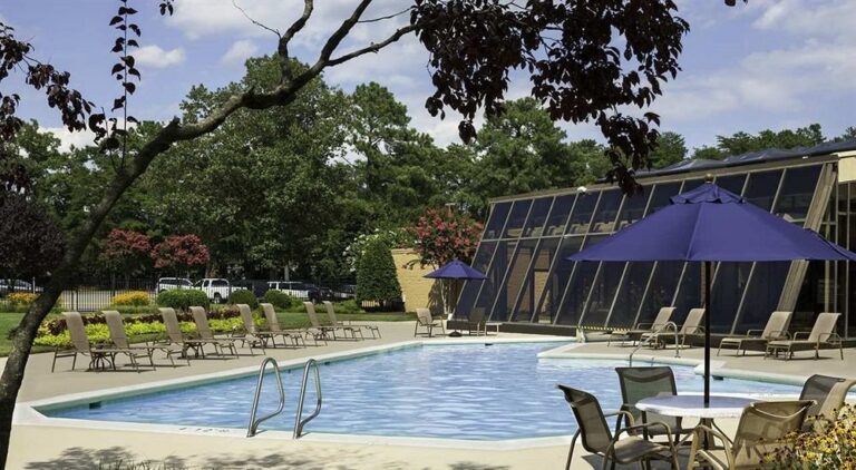 DoubleTree by Hilton Hotel Williamsburg - Williamsburg Packages