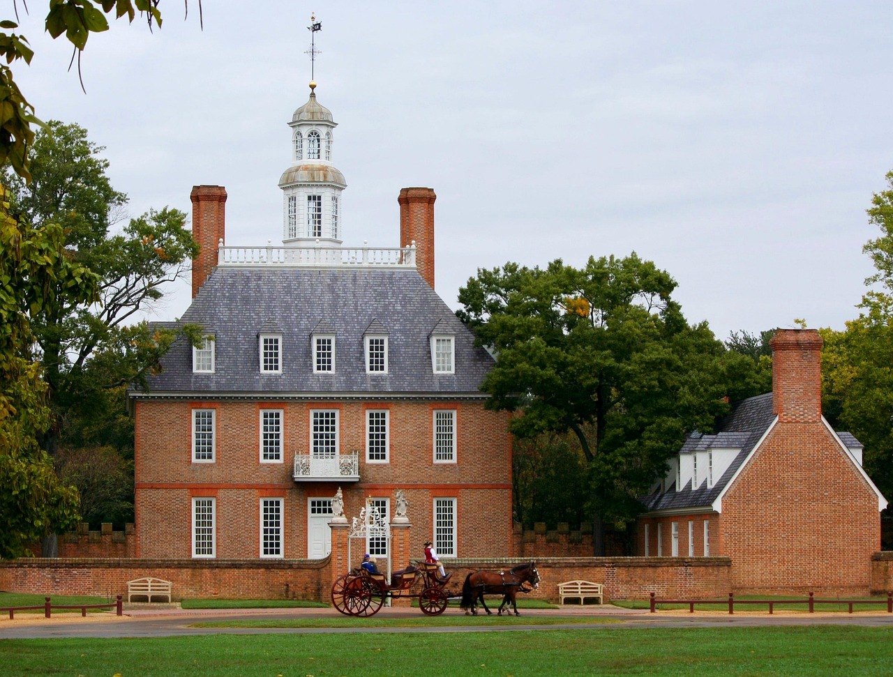 Williamsburg Packages Homepage image for hotels, attractions and golf